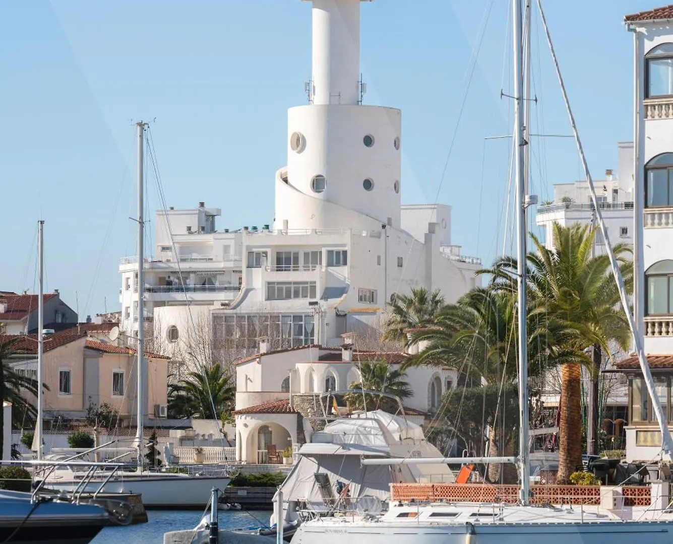Superbe Maison Empuriabrava Biblos By Welhomy